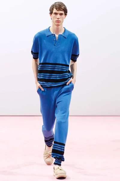 Look 26
